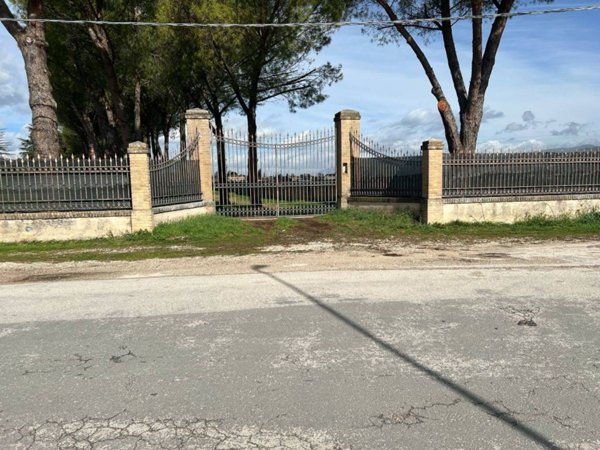 terreno agricolo in vendita a Spoleto in zona San Giacomo