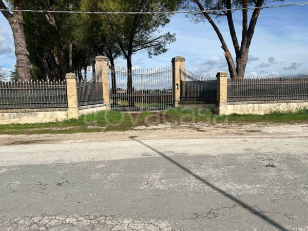 casa indipendente in vendita a Spoleto in zona San Giacomo