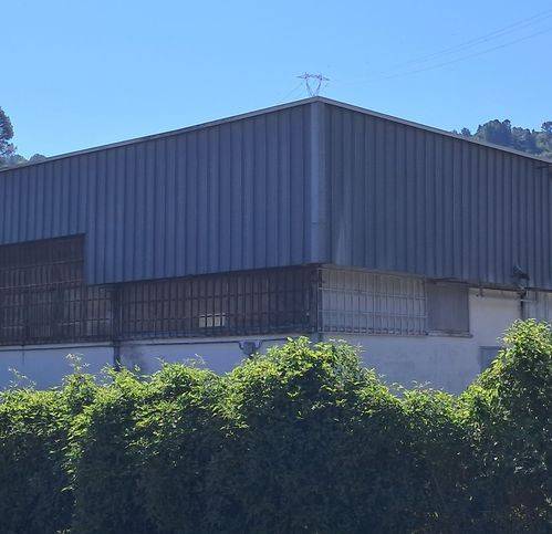 locale commerciale in vendita a Spoleto in zona Strettura
