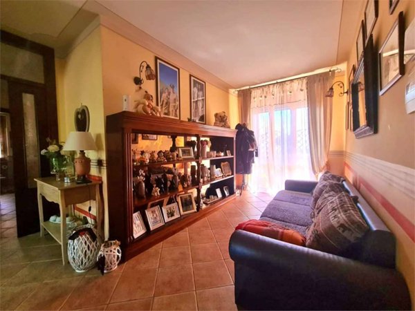 appartamento in vendita a Spoleto in zona Madonna di Baiano