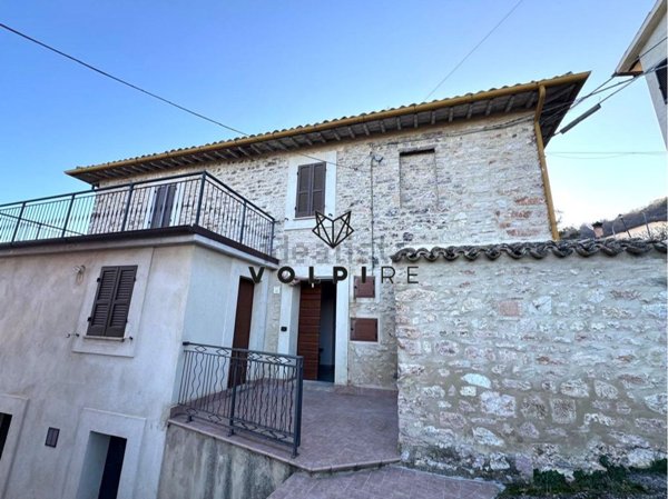 appartamento in vendita a Spoleto in zona Terzo San Severo