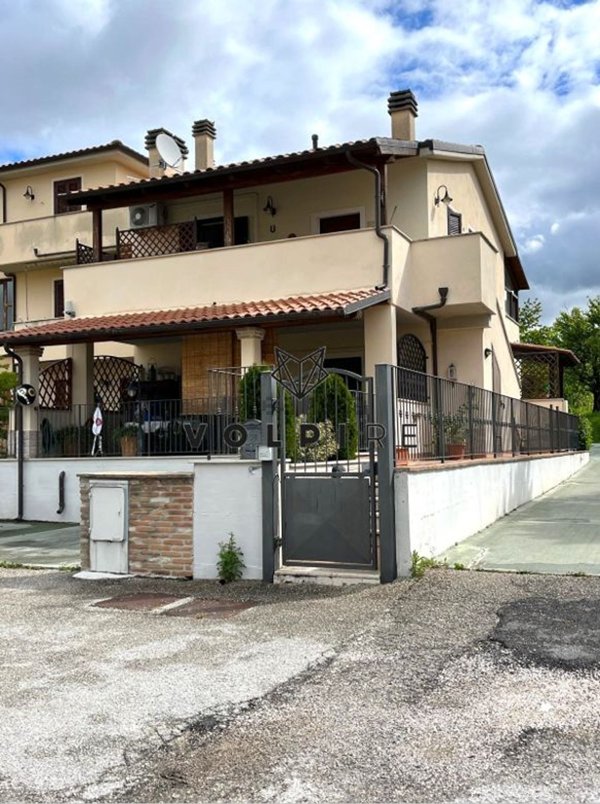 appartamento in vendita a Spoleto in zona San Giacomo
