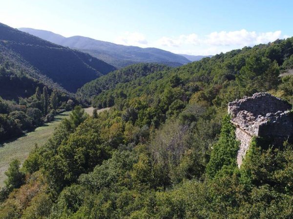 casa indipendente in vendita a Spoleto