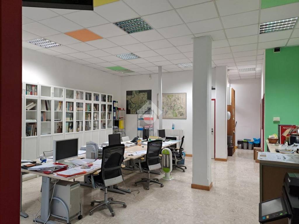 ufficio in vendita a Spoleto