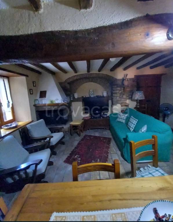 appartamento in vendita a Spoleto in zona San Giacomo