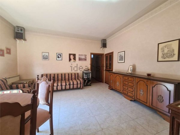 appartamento in vendita a Spoleto in zona Eggi