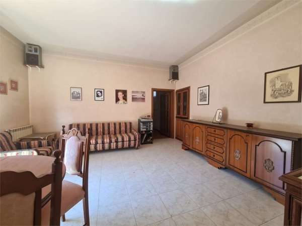 appartamento in vendita a Spoleto in zona Eggi