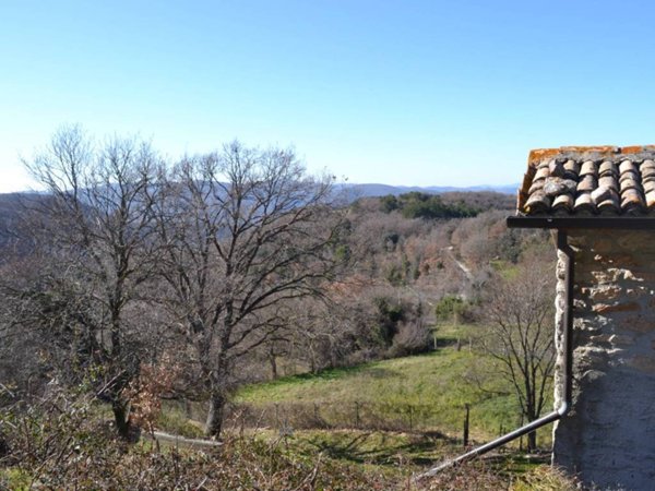 casa indipendente in vendita a Spoleto in zona Monteluco