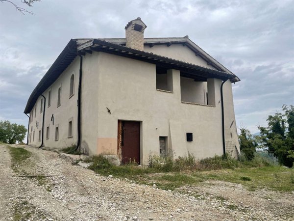 azienda agricola in vendita a Spoleto