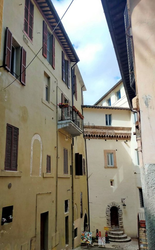 appartamento in vendita a Spoleto