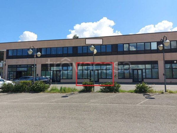 ufficio in vendita a Spoleto in zona Santo Chiodo