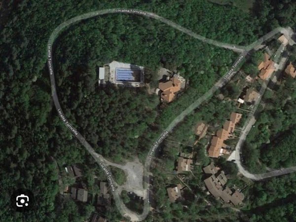 casa indipendente in vendita a Spoleto in zona Pompagnano