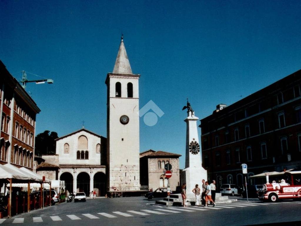 negozio in vendita a Spoleto