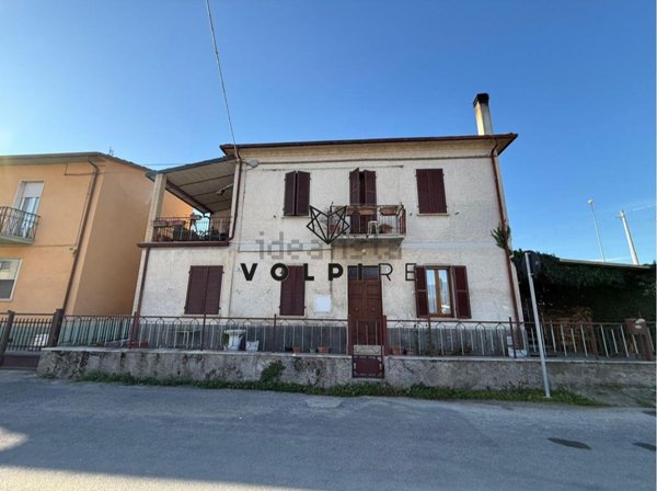 appartamento in vendita a Spoleto in zona Pontebari