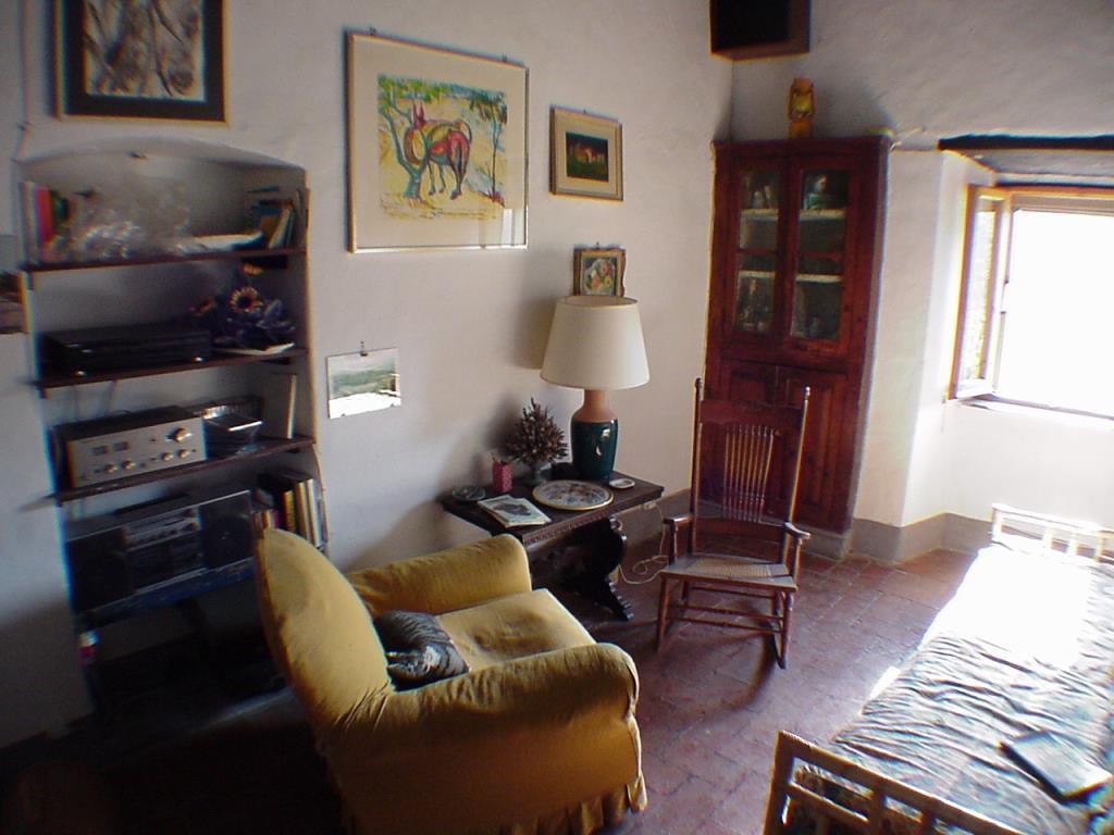 casa indipendente in vendita a Spoleto