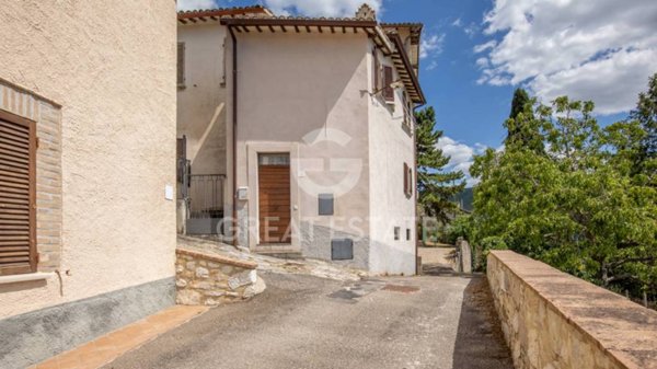 appartamento in vendita a Spoleto