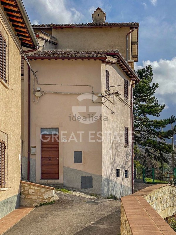 appartamento in vendita a Spoleto