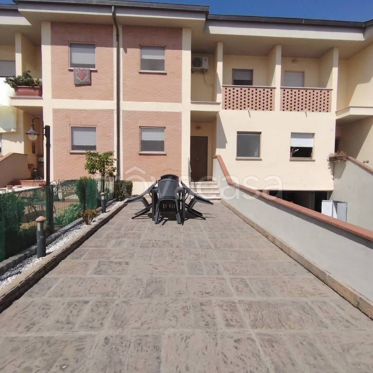 casa indipendente in vendita a Spoleto