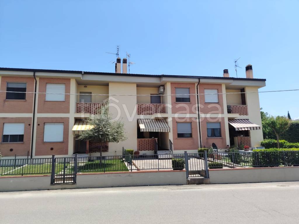 casa indipendente in vendita a Spoleto