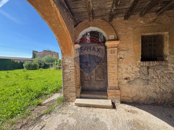 casale in vendita a Spoleto in zona Beroide