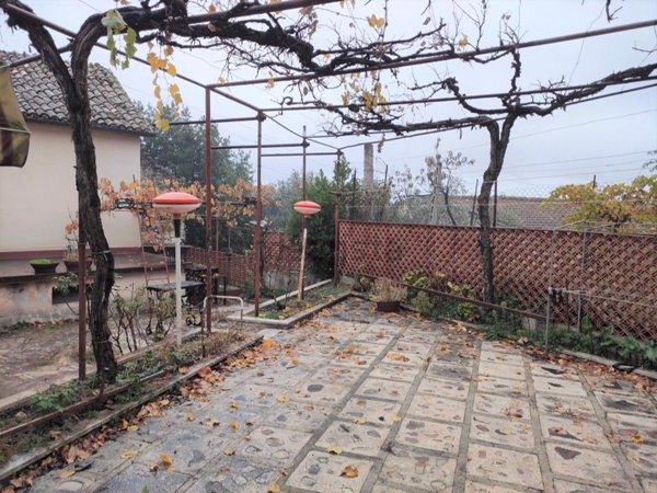 casa indipendente in vendita a Spoleto