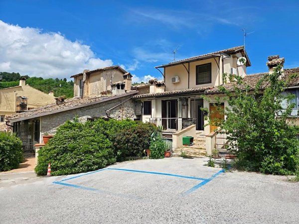 appartamento in vendita a Spoleto