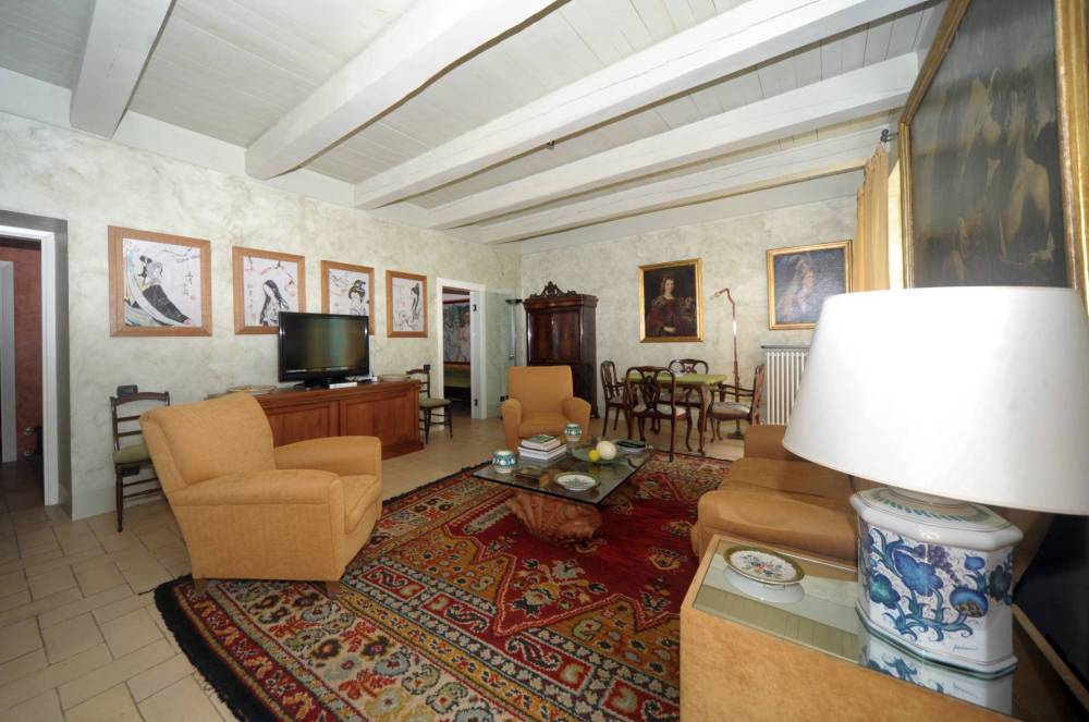 casa indipendente in vendita a Spoleto in zona Monteluco