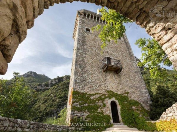casa indipendente in vendita a Spoleto in zona Ancaiano