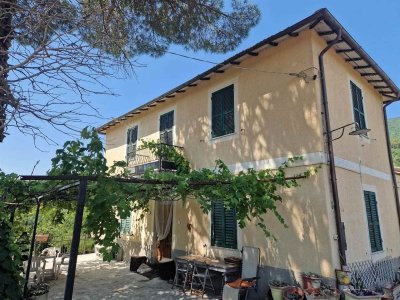 casa indipendente in vendita a Spoleto in zona Baiano