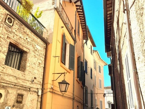 appartamento in vendita a Spoleto