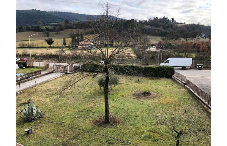 casa indipendente in vendita a Spoleto in zona San Giovanni di Baiano