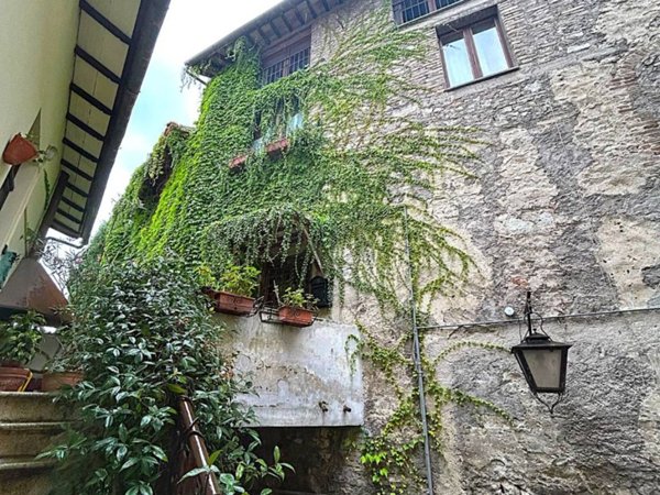 appartamento in vendita a Spoleto