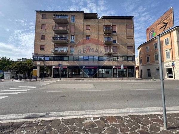 ufficio in vendita a Spoleto