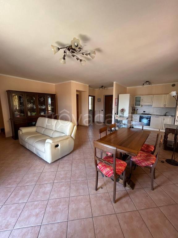 casa indipendente in vendita a Spoleto