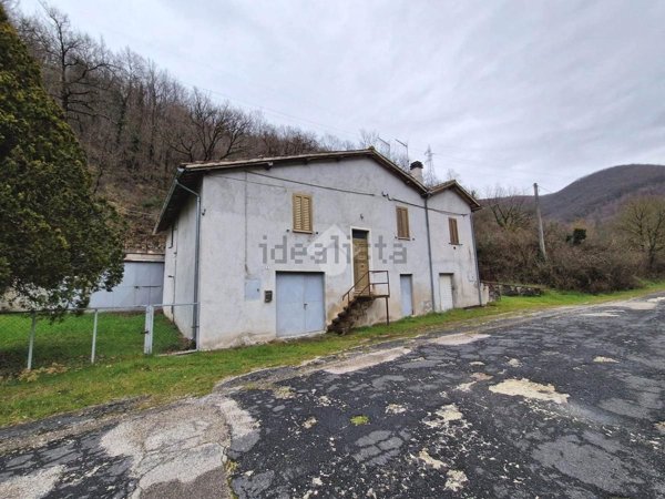 appartamento in vendita a Spoleto