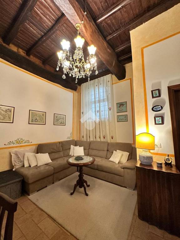 appartamento in vendita a Spoleto in zona San Giacomo