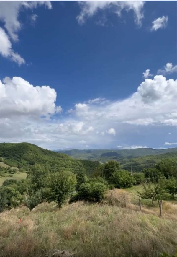 casa indipendente in vendita a Spoleto