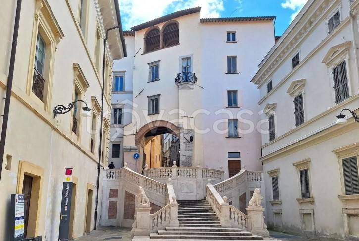 ufficio in vendita a Spoleto