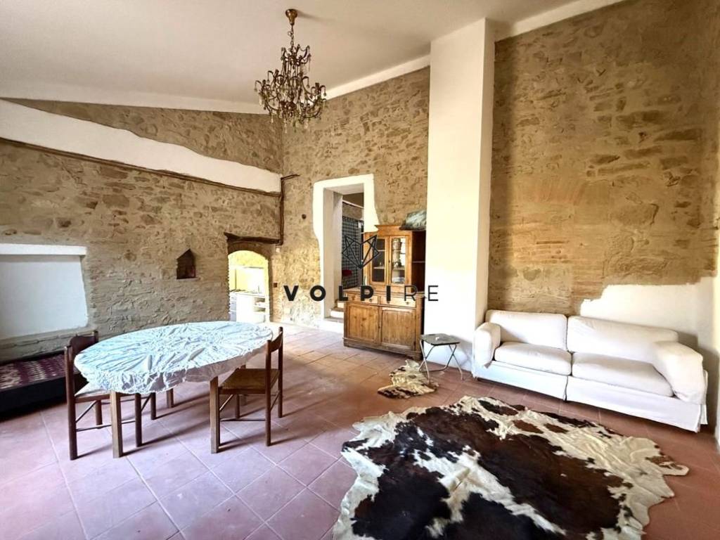 appartamento in vendita a Spoleto in zona Uncinano