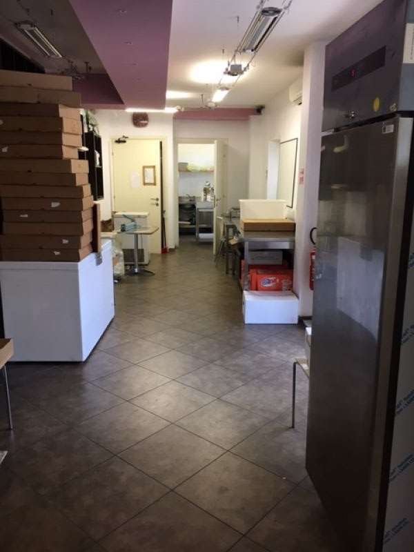 locale commerciale in vendita a Spoleto