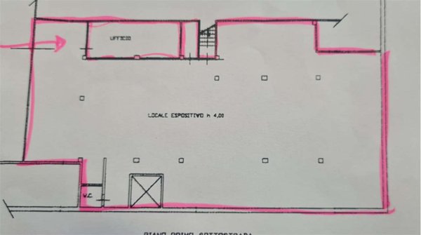 locale di sgombero in vendita a Spoleto