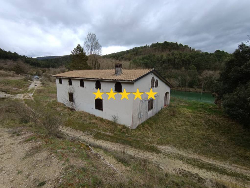 appartamento in vendita a Spoleto in zona Perchia