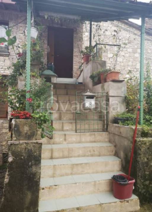 appartamento in vendita a Spoleto in zona Valle San Martino