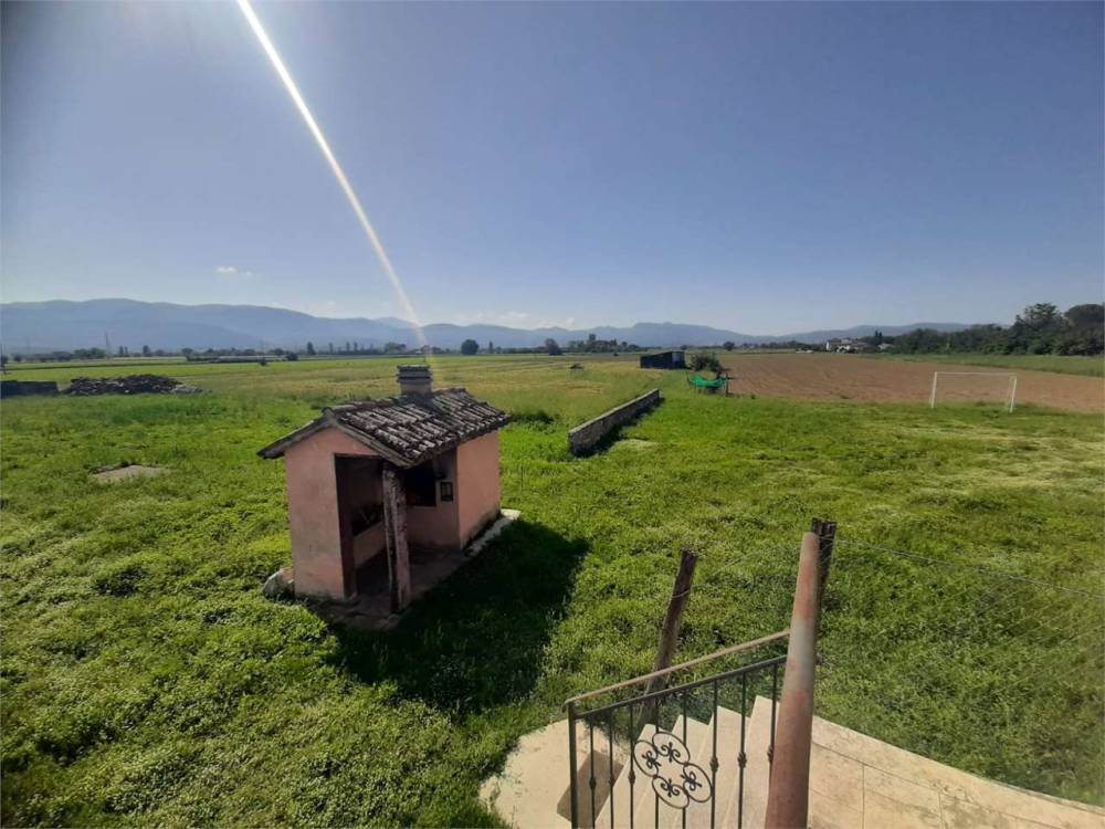 casa indipendente in vendita a Spoleto