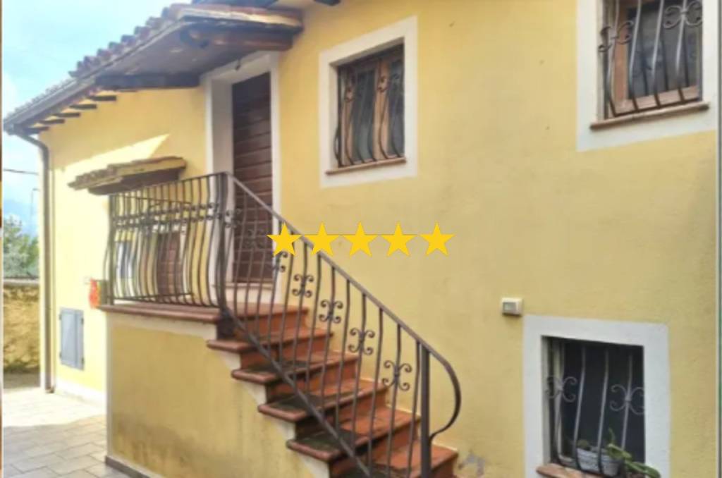 appartamento in vendita a Spoleto in zona Bazzano Superiore