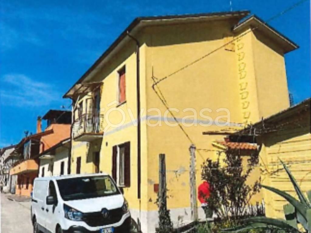 appartamento in vendita a Spoleto in zona San Giovanni di Baiano
