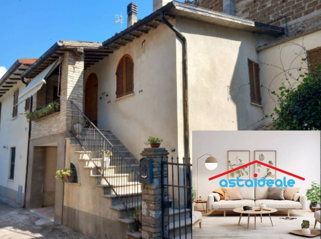 appartamento in vendita a Spoleto in zona San Giacomo