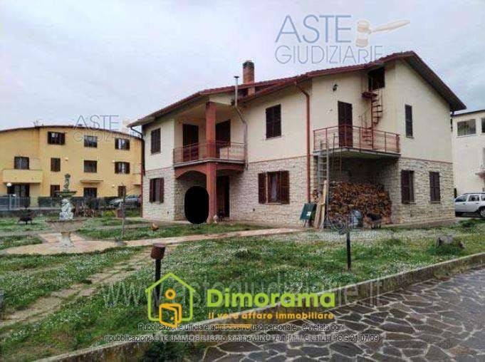 casa indipendente in vendita a Spoleto