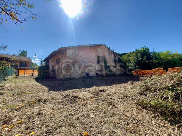 casa indipendente in vendita a Spoleto