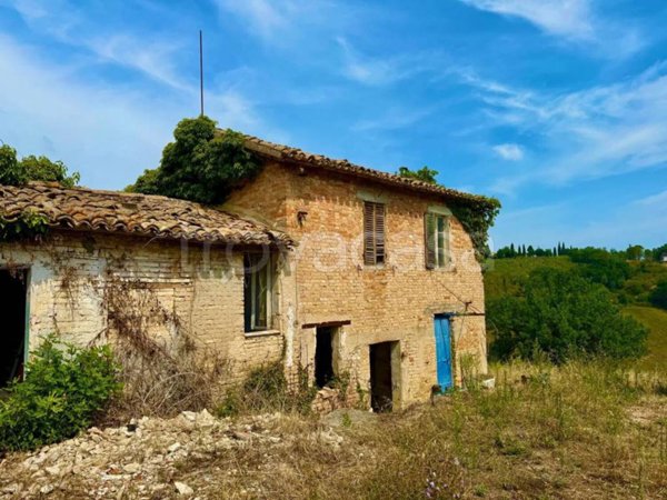 casa indipendente in vendita a Spoleto in zona San Silvestro
